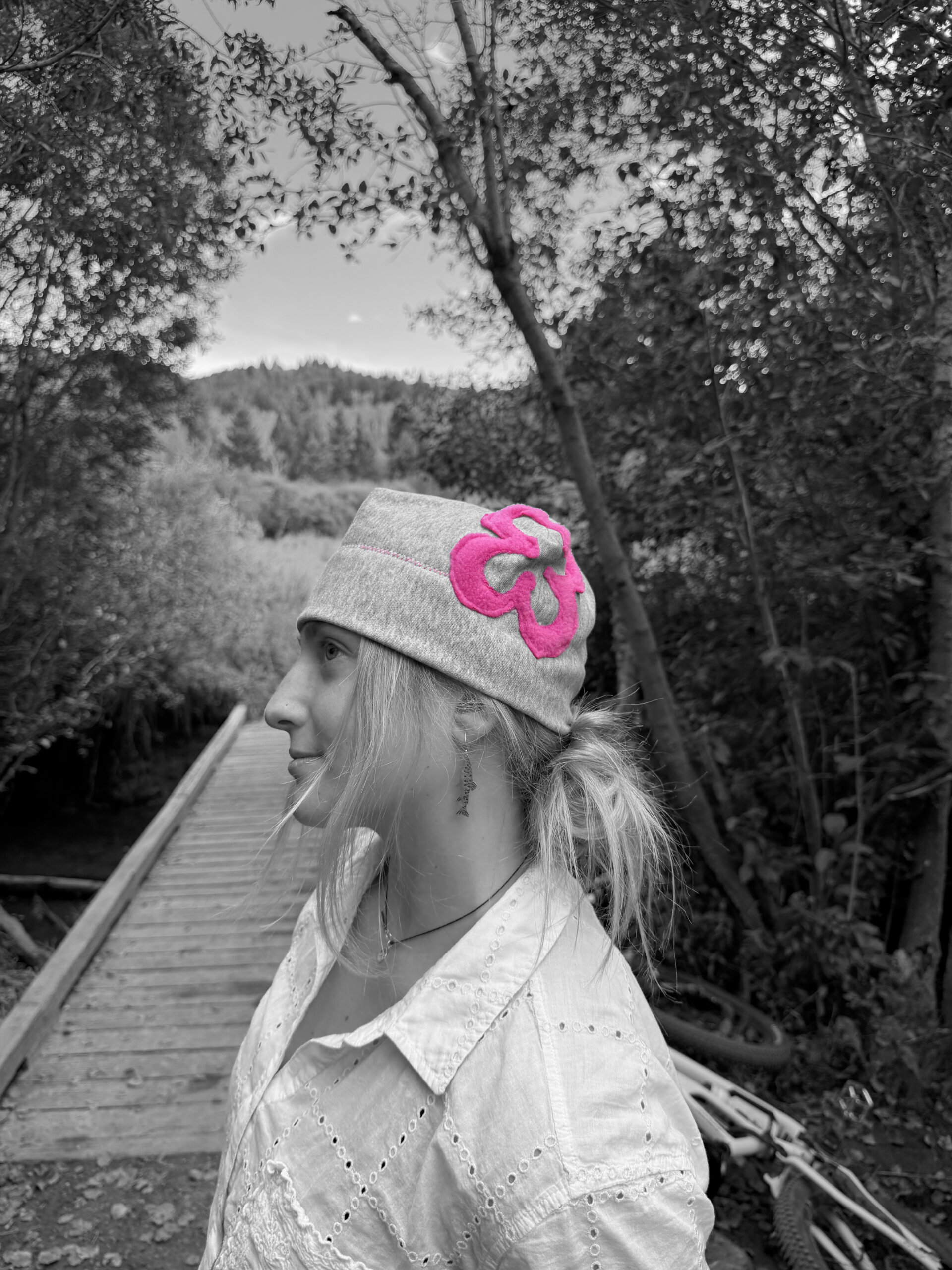Hot Pink Flower Hat - Grey Sweatshirt - Image 3